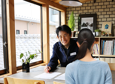 草津の注文住宅はデザイン性に富んだ家づくりが得意な業者【スタジオリンクス】へ