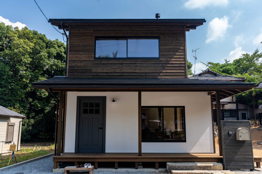 ヤマネコハウス　外観　煙突